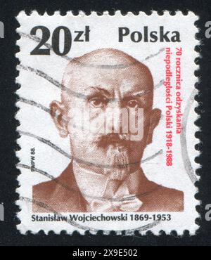 POLONIA - CIRCA 1988: Francobollo stampato dalla Polonia, mostra Stanislaw Wojciechowski, circa 1988 Foto Stock