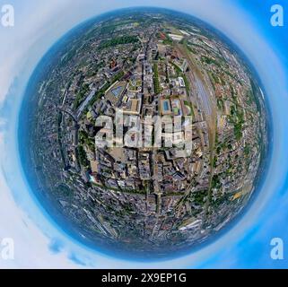 Luftbild, City Innenstadtansicht mit Wallring, Hbf Hauptbahnhof, Einkaufsstraße Westenhellweg und Kampstraße, Erdkugel, Fisheye Aufnahme, Fischaugen Aufnahme, 360 Grad Aufnahme, Tiny World, Little Planet, Fisheye Bild, City, Dortmund, Ruhrgebiet, Nordrhein-Westfalen, Deutschland ACHTUNGxMINDESTHONORARx60xEURO *** Vista aerea, vista del centro città con Wallring, stazione centrale, via dello shopping Westenhellweg e Kampstraße, globo, immagine fisheye, immagine a 360 gradi, mondo minuscolo, piccolo pianeta, immagine fisheye, città, Dortmund, regione della Ruhr, Renania settentrionale-Vestfalia, Germania ACHTUNGxMINDESTHONORARx60xEURO Foto Stock