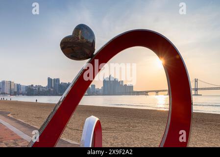 Scultura a Gwangalli Beach, Busan, Corea del Sud Foto Stock