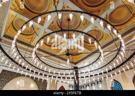 La Moschea Katara, a volte indicata come la Moschea Blu di Katara, è una moschea molto intricata e bella che si trova nella Katara Cultura Foto Stock