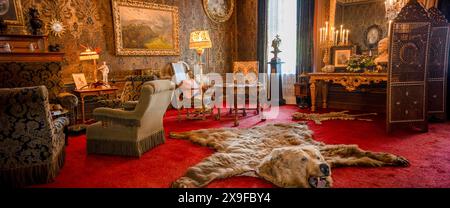 Panorama interno architettura Paleis Het Loo Museo della famiglia reale olandese. Patrimonio culturale della destinazione turistica Foto Stock