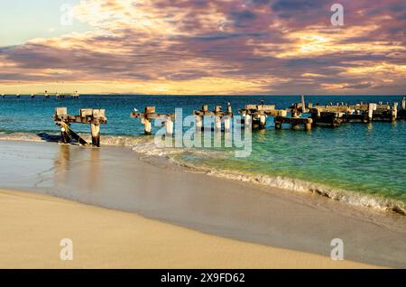 Rovine originali di Jurien Bay Jetty, Jurien Bay, Australia Occidentale, Australia Foto Stock