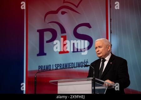 Varsavia, Provincia di Mazoviano, Polonia. 31 maggio 2024. Jaroslaw Kaczynski, presidente del partito di opposizione per la legge e la giustizia ed ex vice primo ministro del governo di destra unita, durante una conferenza presso la sede del partito per la giustizia e la legge a Varsavia. (Credit Image: © Maciek Jazwiecki/ZUMA Press Wire) SOLO PER USO EDITORIALE! Non per USO commerciale! Foto Stock