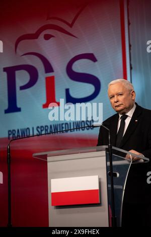 Varsavia, Provincia di Mazoviano, Polonia. 31 maggio 2024. Jaroslaw Kaczynski, presidente del partito di opposizione per la legge e la giustizia ed ex vice primo ministro del governo di destra unita, durante una conferenza presso la sede del partito per la giustizia e la legge a Varsavia. (Credit Image: © Maciek Jazwiecki/ZUMA Press Wire) SOLO PER USO EDITORIALE! Non per USO commerciale! Foto Stock