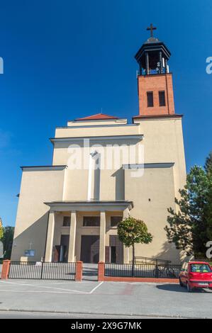 Jarocin, Polonia - 1 maggio 2024: Chiesa di Cristo Re a Jarocin. Foto Stock