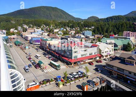 Negozio di articoli da regalo della Ketchikan Mining Company sul lungomare di Ketchikan, di fronte al molo delle navi da crociera di questo famoso porto di scalo dell'Alaska Foto Stock