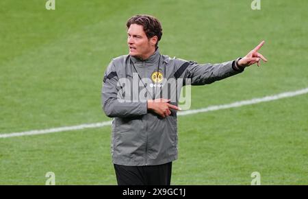 Edin Terzic del Borussia Dortmund durante una sessione di allenamento allo stadio Wembley di Londra, in vista della finale di Champions League di sabato 1 giugno. Data foto: Venerdì 31 maggio 2024. Foto Stock