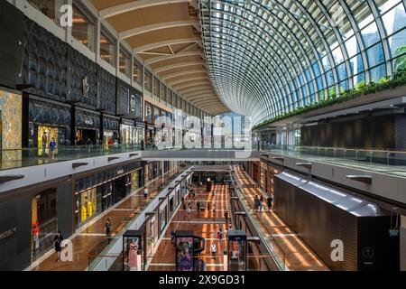 The Shoppes at Marina Bay Sands, Shopping Mall nel complesso alberghiero e casinò Marina Bay Sands, Singapore, Sud Est Asiatico Foto Stock