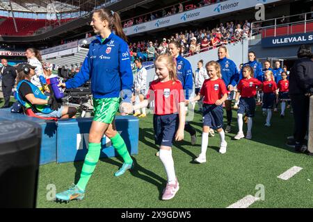 Oslo, Norvegia 31 maggio 2024 Cecilie Fiskerstrand di Norvegia e Lillestrom durante il turno di qualificazione al Campionato europeo femminile di calcio europeo del gruppo A1 tra Norvegia donne e Italia donne all'Ullevaal Stadion di Oslo, Norvegia crediti: Nigel Waldron/Alamy Live News Foto Stock