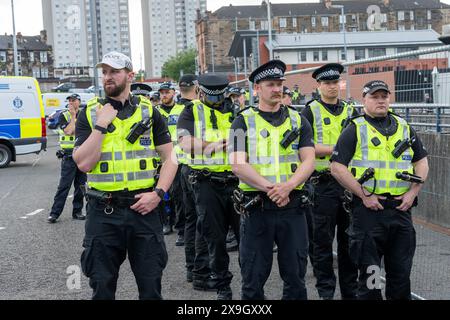 Glasgow, Scozia, Regno Unito. 31 maggio 2024. I manifestanti pro Palestine si riuniscono al di fuori della partita di calcio femminile di qualificazione all’euro tra Scozia e Israele a Hampden Park. Credito: R.. Gass/Alamy Live News Foto Stock