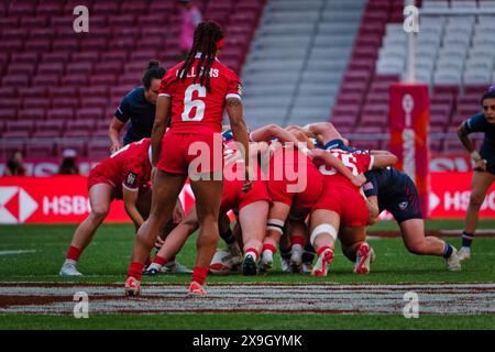 Madrid, Spagna. 31 maggio 2024. Finali del campionato di rugby Sevens. PISCINA FEMMINILE PISCINA CAMPIONATO A. USA 7s vs Canada 7s Questo weekend, squadre di tutto il mondo si sfidano nell'attesissima finale del campionato di rugby Sevens, mettendo in mostra velocità, abilità e strategia in un torneo frenetico ed emozionante. Ci si aspetta che gli spettatori riempiano gli stand, creando un'atmosfera elettrica nel locale. Crediti: Enriquepsans/Alamy Live News Foto Stock