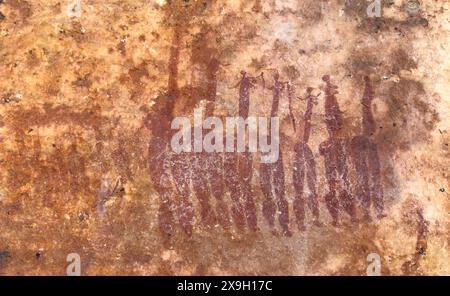 Raffigurazione preistorica di una donna su una roccia, dipinti rupestri di San, Sevilla Art Rock Trail, Cederberg Mountains, vicino a Clanwilliam, Western Cape, Sud Foto Stock