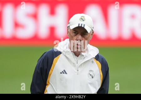 Londra, Regno Unito. 31 maggio 2024. Carlo Ancelotti, allenatore del Real Madrid visto durante la sessione di allenamento in vista della finale di UEFA Champions League contro il Borussia Dortmund allo stadio di Wembley. Credito: SOPA Images Limited/Alamy Live News Foto Stock