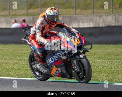 10 Luca Marini (Ita-Repsol Honda Team), 72 Marco Bezzecchi (Ita-VR46 Team Ducati) MotoGP Brembo Gran Premio d'Italia qualificazione venerdì MotoGP sabato, MotoGP d'Italia sul circuito del Mugello il 1° giugno 2024 a Scarperia, Italia. (Foto di Fabio Averna/Sipa USA) Foto Stock