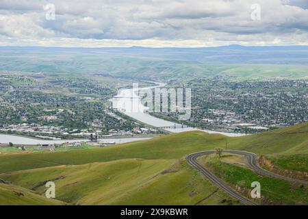 Vista di Lewiston Idaho e Calrkston Washington con i fiumi Snake e Clearwater Foto Stock