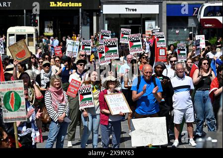 Edimburgo, Scozia, Regno Unito. 1 giugno 2024. Libertà per la Palestina, raduno al tumulo. Crediti: Craig Brown/Alamy Live News Foto Stock