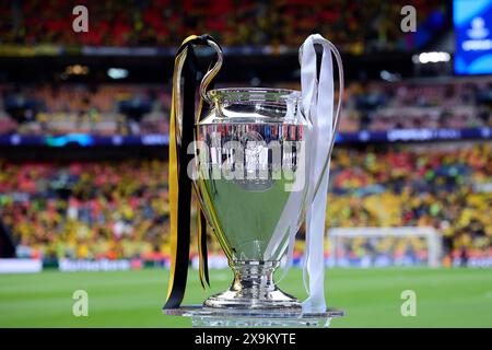 Londra, Regno Unito. 1 giugno 2024. Il trofeo si vede durante la finale di Champions League 2023/2024 tra il Borussia Dortmund e il Real Madri CF allo stadio Wembley di Londra (Inghilterra), il 1° giugno 2024. Crediti: Insidefoto di andrea staccioli/Alamy Live News Foto Stock
