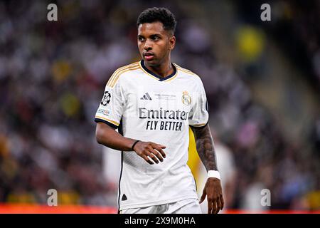 Londra, Regno Unito. 1 giugno 2024. LONDRA, REGNO UNITO - 1 GIUGNO: Il Rodrygo del Real Madrid CF guarda in alto durante la finale di UEFA Champions League 2023/24 tra il Borussia Dortmund e il Real Madrid CF allo stadio di Wembley il 1° giugno 2024 a Londra, Regno Unito. (Foto di Pablo Morano/Agenzia BSR) credito: Agenzia BSR/Alamy Live News Foto Stock