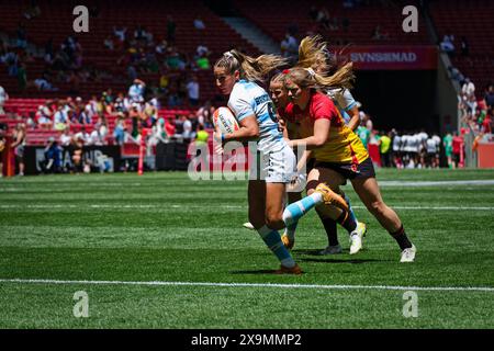 Madrid, Spagna. 1 giugno 2024. Finale del Campionato Rugby Sevens 2° giorno. QUALIFICA PISCINA FEMMINILE PISCINA B, Argentina 7s e Belgio 7s Questo weekend, squadre di tutto il mondo si sfidano nell'attesissima finale del campionato di rugby Sevens, mettendo in mostra velocità, abilità e strategia in un torneo frenetico ed emozionante. Ci si aspetta che gli spettatori riempiano gli stand, creando un'atmosfera elettrica nel locale. Crediti: Enriquepsans/Alamy Live News Foto Stock