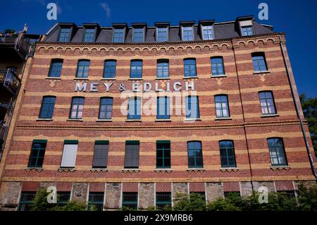 Precedentemente la più antica società di vendita per corrispondenza in Germania, Mey ed Edlich, Lettering, ex complesso industriale convertito in spazio abitativo, appartamenti, cultura Foto Stock