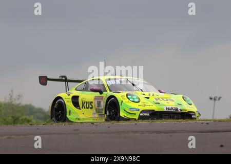 Laurens Vanthoor (Heusden-Zolder/BEL) / Thomas Preining (Cracovia/POL) / Kevin Estre (Hoechst/AUT) / Ayhancan Gueven (TUR), #911, Porsche 911 GT3 R, Team: Manthey EMA (DEU), Motorsport, ADAC Ravenol 24H Rennen Nuerburgring, Nuerburg, 30.05.2024 - 02.06.2024, Samstag 01.06.2024-Foergen: Eibner Foto Stock