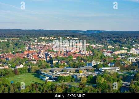 Vista di Villingen dalla torre di osservazione Wanne Villingen-Schwenningen Schwarzwald, Foresta Nera Baden-Württemberg Germania Foto Stock