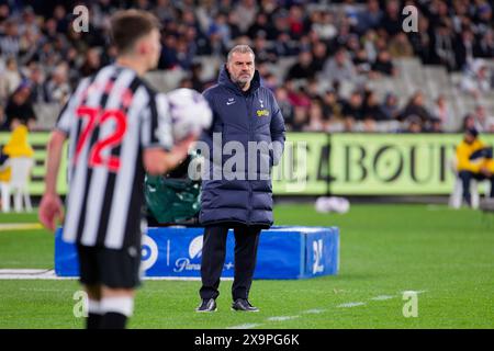 L'allenatore, Ange Postecoglou del Tottenham, guarda durante la partita di esibizione tra Tottenham e Newcastle al MCG il 22 maggio 2024 a Melbourne, Aus Foto Stock