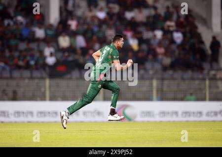 Taskin Ahmed durante la seconda partita internazionale T20 contro lo Sri Lanka al Sylhet International Cricket Stadium (SICS), Lakkatura, Sylhet, Bangladesh Foto Stock