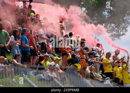 Mugello, Italien. 2 giugno 2024. 02.06.2024, autodromo Internazionale del Mugello, Mugello, MotoGP Gran Premio d'Italia 2024, in foto le tribune complete del Mugello. Credito: dpa/Alamy Live News Foto Stock