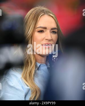 Londra, Regno Unito. 01 giu 2024 - Borussia Dortmund V Real Madrid - finale di UEFA Champions League - la presentatrice del TNT Sports di Wembley Laura Woods torna al microfono dopo il suo recente incidente che ha causato alcune ferite al viso. Foto : Mark Pain / Alamy Live News Foto Stock