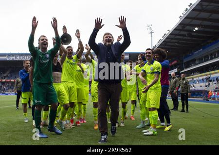 Genk, Belgio. 2 giugno 2024. Il capo-allenatore di Gent Hein Vanhaezebrouck festeggia dopo una partita di calcio tra KRC Genk e KAA Gent, domenica 2 giugno 2024 a Genk, una partita di play-off in Europa per un posto nella competizione di calcio europea della prossima stagione, al termine della prima divisione del campionato belga 'Jupiler Pro League' 2023-2024. BELGA FOTO KRISTOF VAN ACCOM credito: Belga News Agency/Alamy Live News Foto Stock