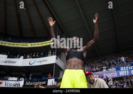 Genk, Belgio. 2 giugno 2024. Gent's Jordan Torunarigha festeggia dopo una partita di calcio tra KRC Genk e KAA Gent, domenica 2 giugno 2024 a Genk, una partita di play-off in Europa per un posto nella competizione di calcio europea della prossima stagione, al termine della prima divisione del campionato belga "Jupiler Pro League" 2023-2024. BELGA FOTO KRISTOF VAN ACCOM credito: Belga News Agency/Alamy Live News Foto Stock
