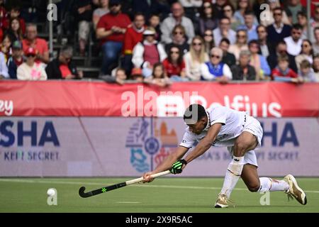 Anversa, Belgio. 2 giugno 2024. Nelson Onana belga, raffigurato in azione durante una partita di hockey tra la nazionale belga dei Red Lions e l'Australia, partita 12/16 nella fase a gironi della FIH Pro League maschile 2024, domenica 2 giugno 2024, ad Anversa. BELGA FOTO DIRK WAEM credito: Belga News Agency/Alamy Live News Foto Stock