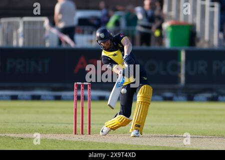 Michael Jones di Durham ha battuto durante il Vitality T20 Blast match tra il Durham County Cricket Club e i Birmingham Bears al Seat Unique Riverside, Chester le Street, venerdì 31 maggio 2024. (Foto: Mark Fletcher | mi News) crediti: MI News & Sport /Alamy Live News Foto Stock