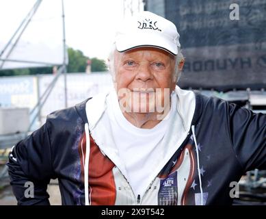 Graham Bonney beim all'aperto Schlager Olymp 2024 auf dem Berliner Festplatz. *** Graham Bonney all'Open Air Schlager Olymp 2024 sul Berlins Festplatz Foto Stock