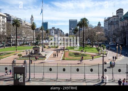 Vista di Plaza de Mayo da Casa Rosada (Casa Rosa), la residenza esecutiva e l'ufficio del Presidente dell'Argentina. Foto Stock