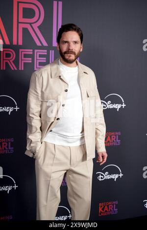 Madrid, Spagna. 3 giugno 2024. Daniel Brühl durante la presentazione di "Becoming Karl Lagerfeld" a Madrid, Madrid 3 giugno 2024 Credit: CORDON PRESS/Alamy Live News Foto Stock