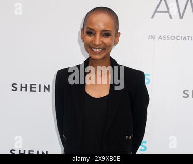 Adele Roberts partecipa ai Women's Football Awards 2024 al Marriott Grosvenor Square di Mayfair. Foto Stock