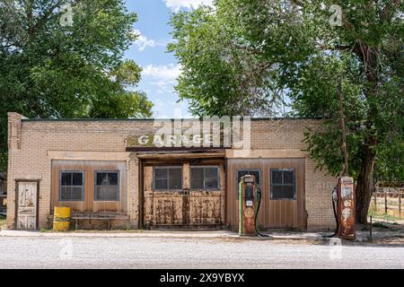 Un distributore di benzina vintage a Scipio, Utah, Stati Uniti Foto Stock