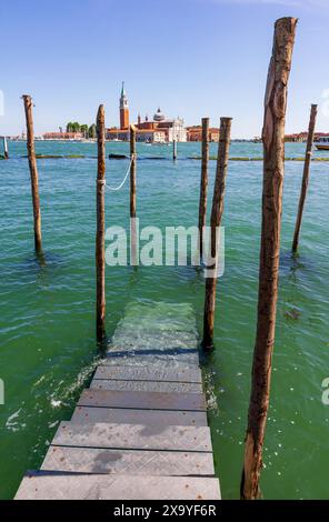 Abbazia di San Giorgio maggiore da Piazza San Marco Venezia Foto Stock