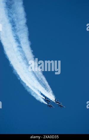 I Blue Angels volano in cielo con il Super Hornet fa-18 Foto Stock