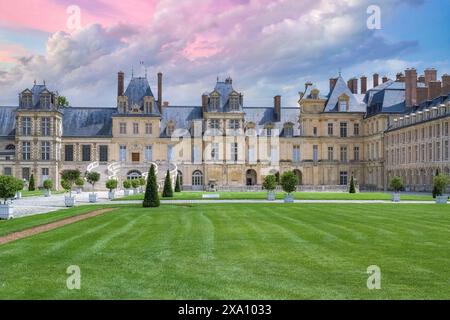 Il castello di Fontainebleau, splendido monumento francese Foto Stock