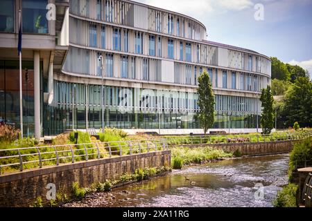 Centro di Rochdale nuovi uffici del consiglio numero uno Riverside e River Roch Foto Stock