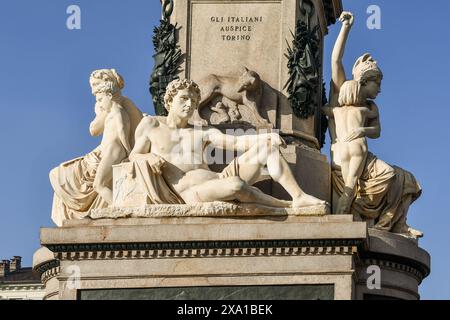 Particolare del monumento a Camillo Benso conte di Cavour di Giovanni Giuprè (1873), in Piazza Carlo Emanuele II o in Piazza Carlina, Torino, Italia Foto Stock