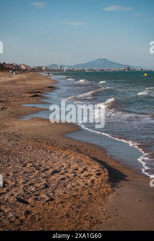 Spiaggia di Peñiscola, Castellon, Comunità Valenciana, Spagna Foto Stock