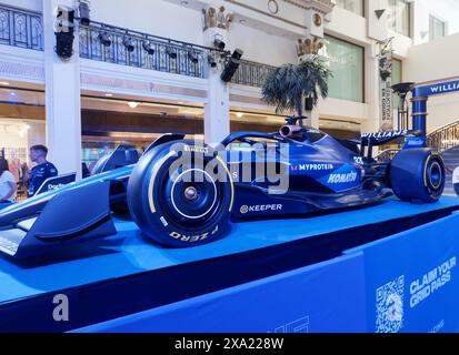 Montreal, Canada, 3 giugno 2024. Williams Racing fan zone allestita per il festival del weekend del Gran Premio del Canada nel centro di Montreal. Credito: Richard Prudhomme/alamy notizie dal vivo Foto Stock