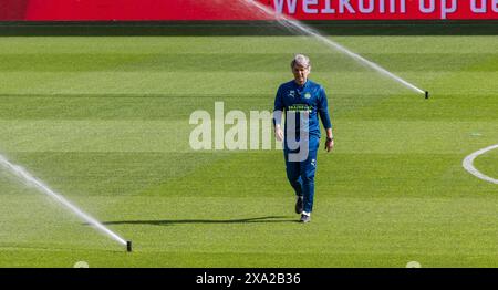 La squadra di calcio olandese del PSV EINDHOVEN DI formazione Open nello stadio Philips Foto Stock