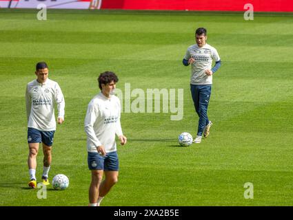 La squadra di calcio olandese del PSV EINDHOVEN DI formazione Open nello stadio Philips Foto Stock