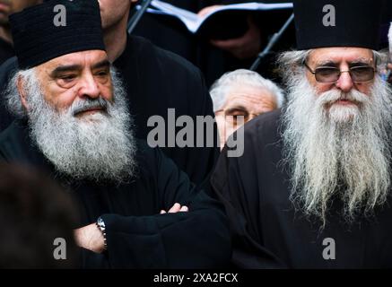 Processione del Venerdì santo in via dolorosa nella città vecchia di Gerusalemme. Foto Stock