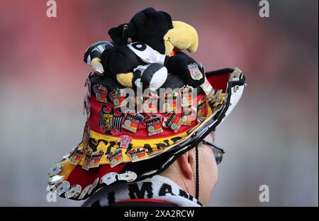 NORIMBERGA, GERMANIA - 03 GIUGNO: Fan della Germania durante l'amichevole internazionale tra Germania e Ucraina al Max-Morlock-Stadion il 3 giugno 2024 a Norimberga, Germania. © diebilderwelt / Alamy Stock Foto Stock